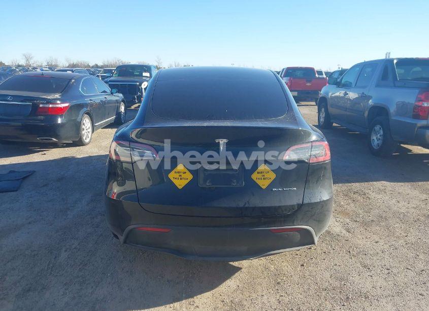 Photo 16 of 2023 Tesla Model Y (VIN 7SAYGDEE8PA100532)