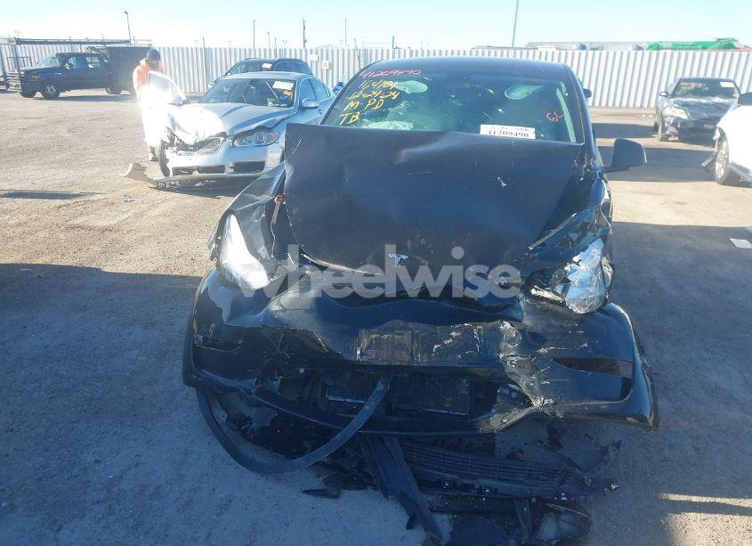 Photo 6 of 2023 Tesla Model Y (VIN 7SAYGDEE8PA100532)
