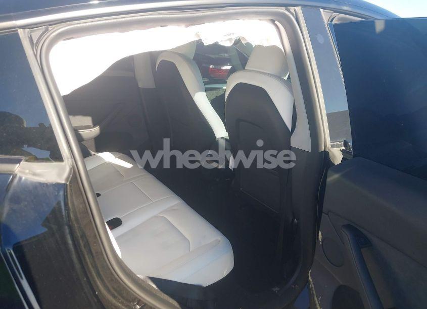 Photo 8 of 2023 Tesla Model Y (VIN 7SAYGDEE8PA100532)