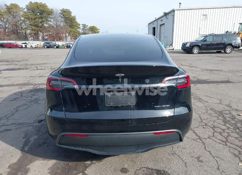Photo 17 of 2023 Tesla Model Y AWD/LONG RANGE DUAL MOTOR ALL-WHEEL DRIVE (VIN 7SAYGDEE8PA127763)