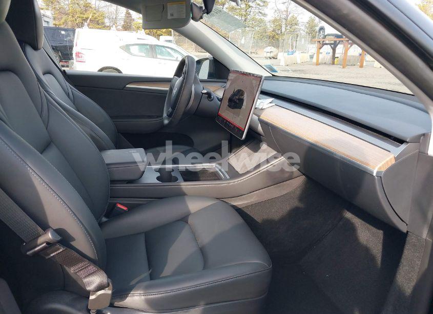 Photo 5 of 2023 Tesla Model Y AWD/LONG RANGE DUAL MOTOR ALL-WHEEL DRIVE (VIN 7SAYGDEE8PA127763)