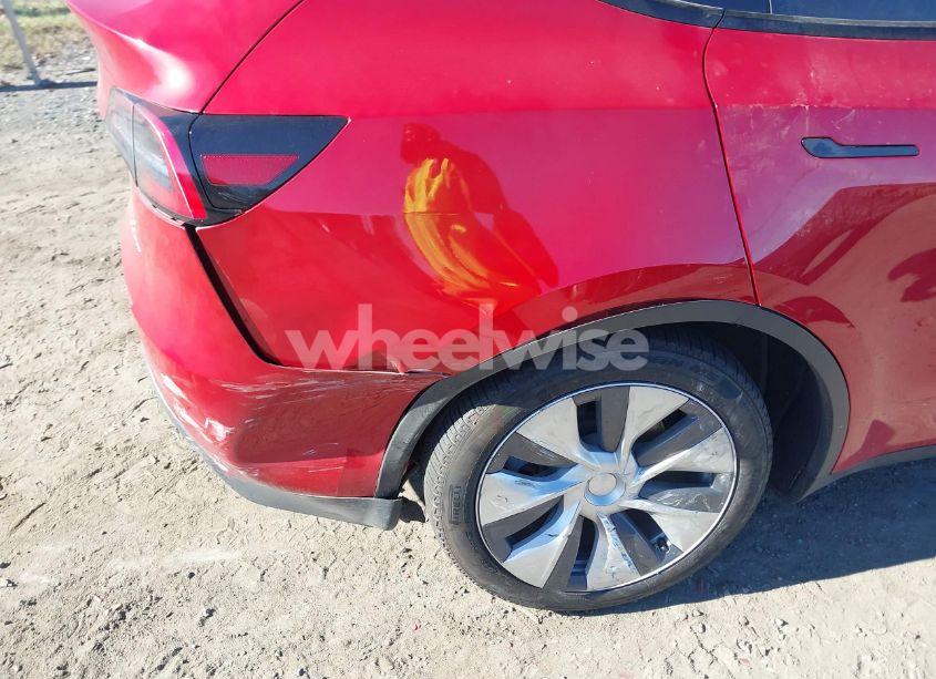 Photo 6 of 2023 Tesla Model Y AWD/LONG RANGE DUAL MOTOR ALL-WHEEL DRIVE (VIN 7SAYGDEE8PA211081)