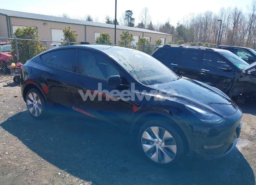 2023 Tesla Model Y AWD/LONG RANGE DUAL MOTOR ALL-WHEEL DRIVE (VIN 7SAYGDEE8PF638859) main photo