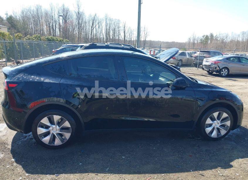 Photo 13 of 2023 Tesla Model Y AWD/LONG RANGE DUAL MOTOR ALL-WHEEL DRIVE (VIN 7SAYGDEE8PF638859)