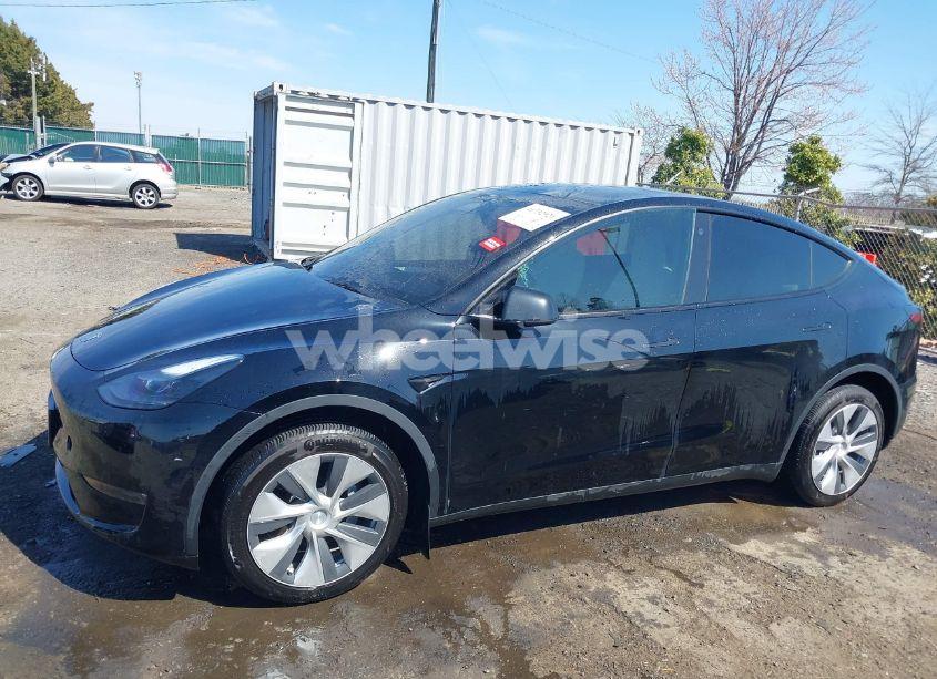 Photo 14 of 2023 Tesla Model Y AWD/LONG RANGE DUAL MOTOR ALL-WHEEL DRIVE (VIN 7SAYGDEE8PF638859)