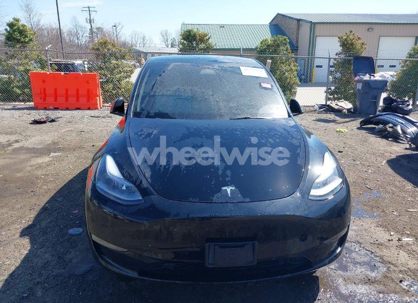 Photo 6 of 2023 Tesla Model Y AWD/LONG RANGE DUAL MOTOR ALL-WHEEL DRIVE (VIN 7SAYGDEE8PF638859)