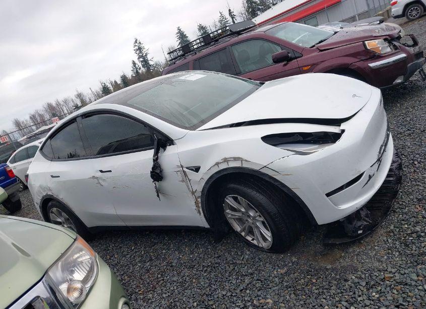 Photo 13 of 2023 Tesla Model Y AWD/LONG RANGE DUAL MOTOR ALL-WHEEL DRIVE (VIN 7SAYGDEE8PF686040)