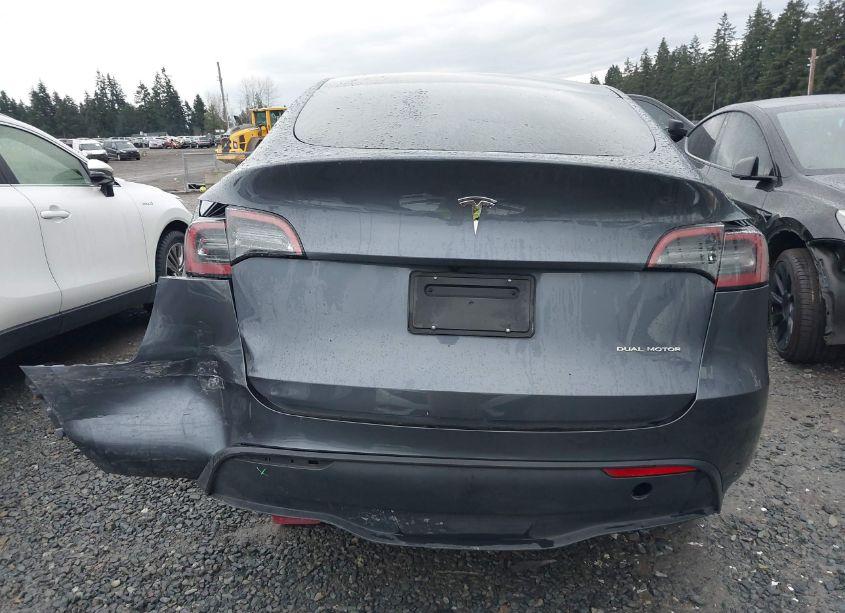 Photo 17 of 2023 Tesla Model Y AWD/LONG RANGE DUAL MOTOR ALL-WHEEL DRIVE (VIN 7SAYGDEE8PF697118)