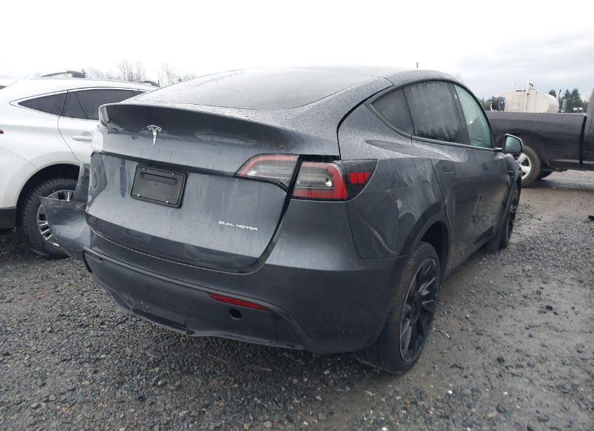 Photo 4 of 2023 Tesla Model Y AWD/LONG RANGE DUAL MOTOR ALL-WHEEL DRIVE (VIN 7SAYGDEE8PF697118)
