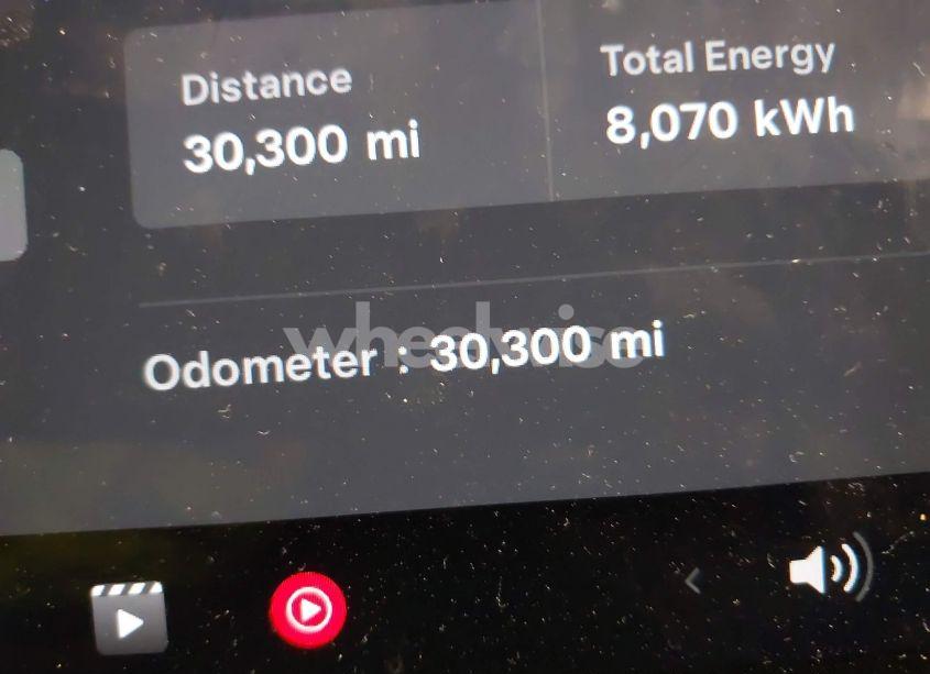 Photo 15 of 2023 Tesla Model Y AWD/LONG RANGE DUAL MOTOR ALL-WHEEL DRIVE (VIN 7SAYGDEE8PF766695)