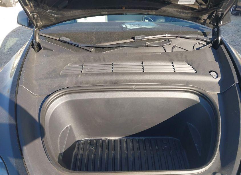 Photo 10 of 2023 Tesla Model Y AWD/LONG RANGE DUAL MOTOR ALL-WHEEL DRIVE (VIN 7SAYGDEE8PF799227)