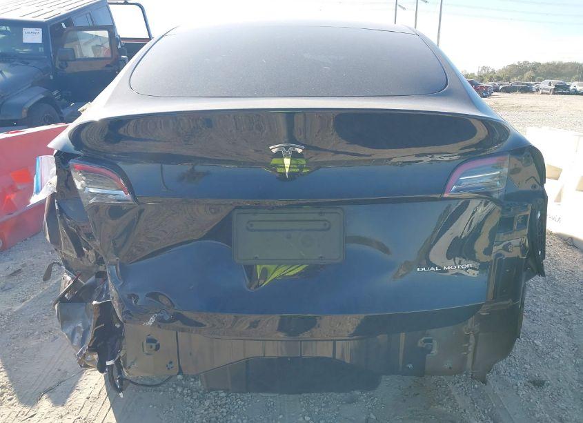 Photo 16 of 2023 Tesla Model Y AWD/LONG RANGE DUAL MOTOR ALL-WHEEL DRIVE (VIN 7SAYGDEE8PF799227)