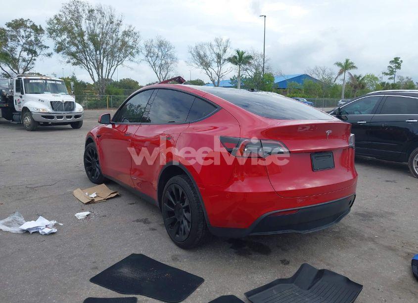 Photo 3 of 2023 Tesla Model Y AWD/LONG RANGE DUAL MOTOR ALL-WHEEL DRIVE (VIN 7SAYGDEE8PF830492)