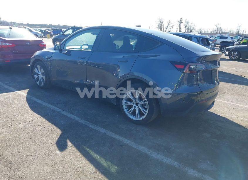 Photo 3 of 2023 Tesla Model Y AWD/LONG RANGE DUAL MOTOR ALL-WHEEL DRIVE (VIN 7SAYGDEE8PF871849)