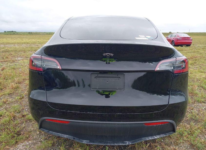 Photo 15 of 2023 Tesla Model Y AWD/LONG RANGE DUAL MOTOR ALL-WHEEL DRIVE (VIN 7SAYGDEE8PF875724)