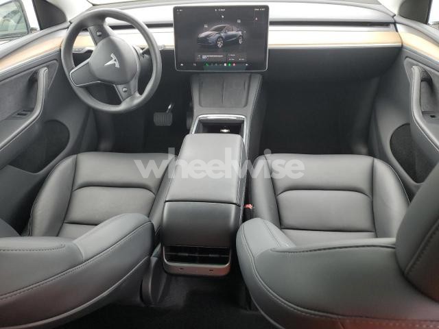 Photo 11 of 2024 TESLA MODEL Y (VIN 7SAYGDEE8RA233228)