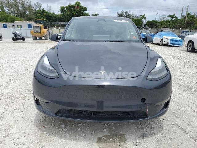 Photo 3 of 2024 TESLA MODEL Y (VIN 7SAYGDEE8RA233228)