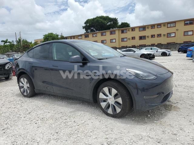 Photo 5 of 2024 TESLA MODEL Y (VIN 7SAYGDEE8RA233228)