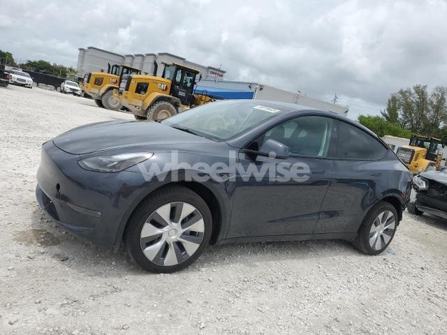 Photo 6 of 2024 TESLA MODEL Y (VIN 7SAYGDEE8RA233228)