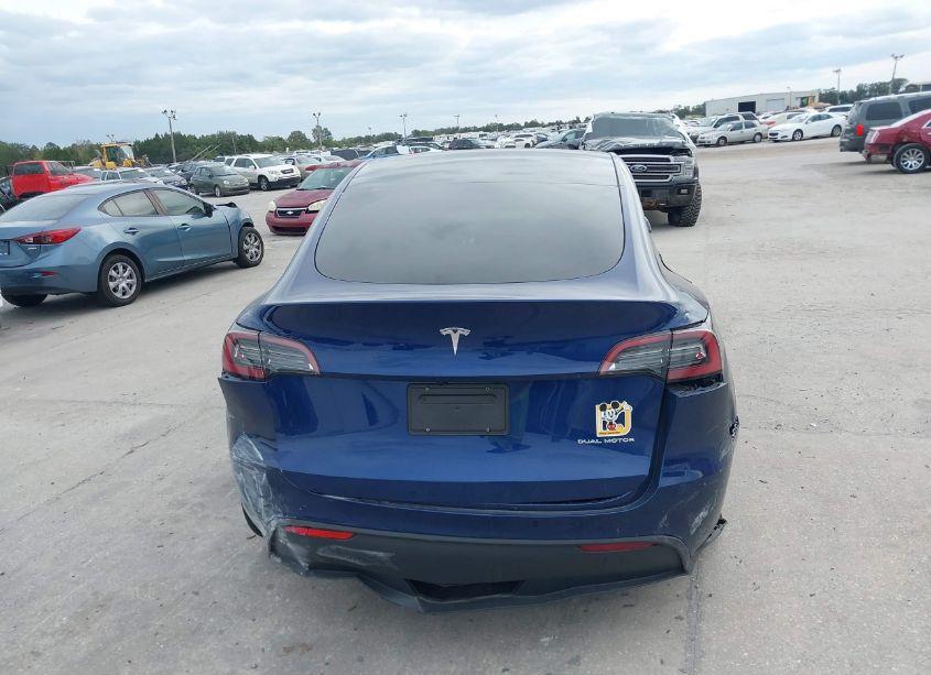 Photo 16 of 2024 Tesla Model Y LONG RANGE DUAL MOTOR ALL-WHEEL DRIVE (VIN 7SAYGDEE8RA252538)