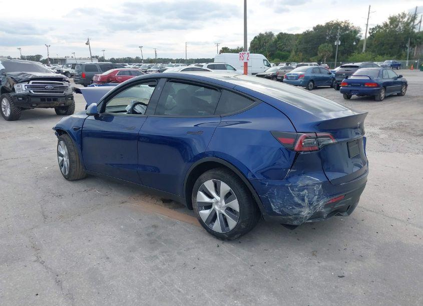 Photo 3 of 2024 Tesla Model Y LONG RANGE DUAL MOTOR ALL-WHEEL DRIVE (VIN 7SAYGDEE8RA252538)