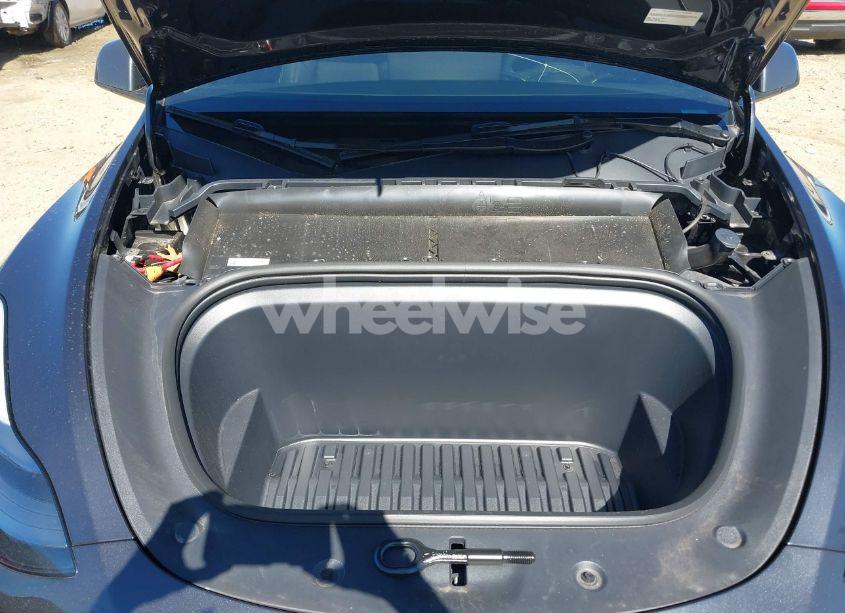 Photo 10 of 2024 Tesla Model Y LONG RANGE DUAL MOTOR ALL-WHEEL DRIVE (VIN 7SAYGDEE8RA262082)