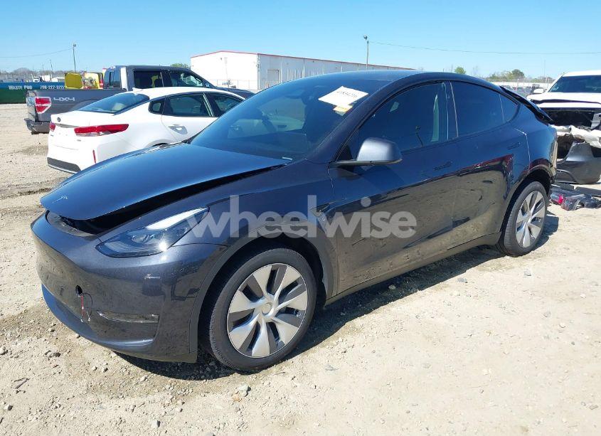 Photo 2 of 2024 Tesla Model Y LONG RANGE DUAL MOTOR ALL-WHEEL DRIVE (VIN 7SAYGDEE8RA262082)