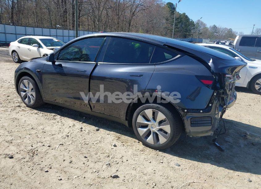 Photo 3 of 2024 Tesla Model Y LONG RANGE DUAL MOTOR ALL-WHEEL DRIVE (VIN 7SAYGDEE8RA262082)