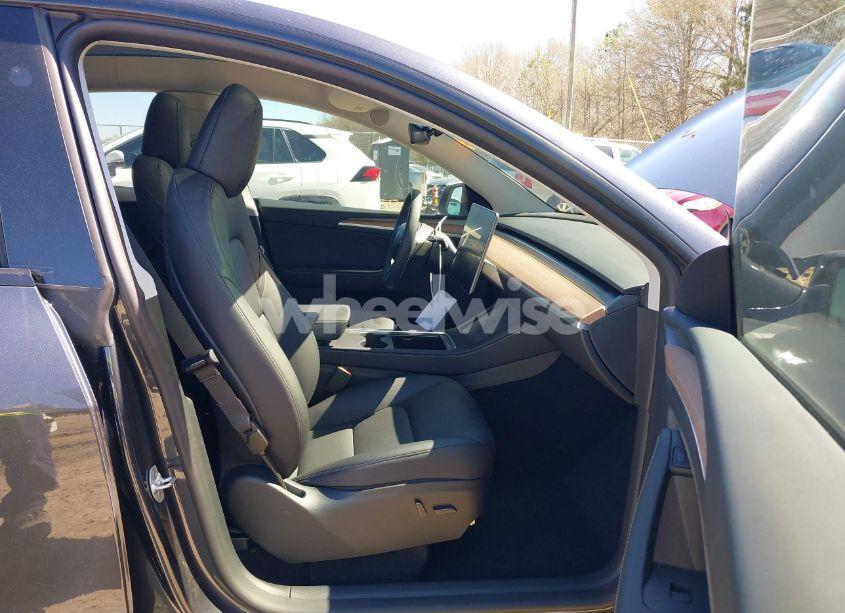 Photo 5 of 2024 Tesla Model Y LONG RANGE DUAL MOTOR ALL-WHEEL DRIVE (VIN 7SAYGDEE8RA262082)