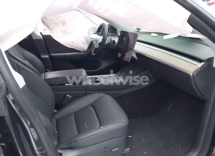 Photo 5 of 2024 Tesla Model Y LONG RANGE DUAL MOTOR ALL-WHEEL DRIVE (VIN 7SAYGDEE8RF084001)