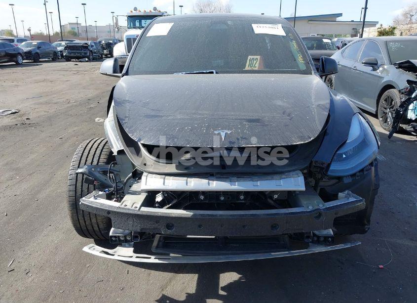 Photo 13 of 2024 Tesla Model Y LONG RANGE DUAL MOTOR ALL-WHEEL DRIVE (VIN 7SAYGDEE8RF150188)