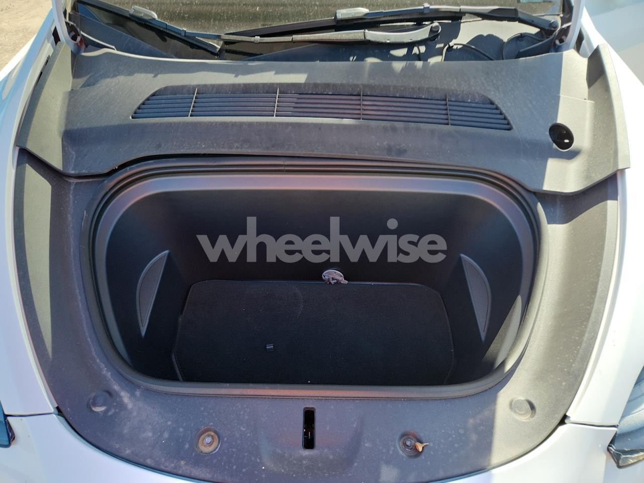 Photo 11 of 2025 TESLA MODEL Y (VIN 7SAYGDEE8SA366657)