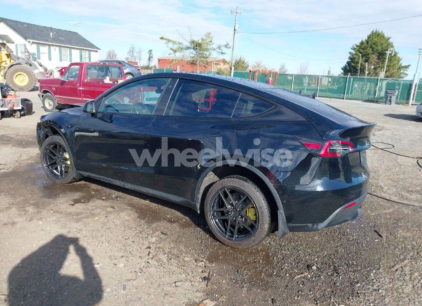 Photo 3 of 2022 Tesla Model Y LONG RANGE DUAL MOTOR ALL-WHEEL DRIVE (VIN 7SAYGDEE9NA008200)