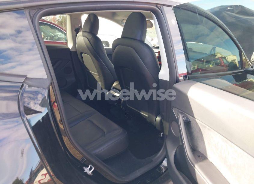 Photo 7 of 2022 Tesla Model Y LONG RANGE DUAL MOTOR ALL-WHEEL DRIVE (VIN 7SAYGDEE9NA008200)