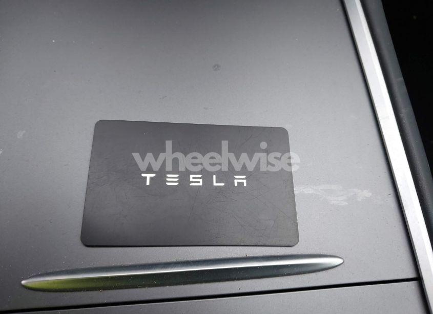 Photo 11 of 2022 Tesla Model Y LONG RANGE DUAL MOTOR ALL-WHEEL DRIVE (VIN 7SAYGDEE9NA015292)