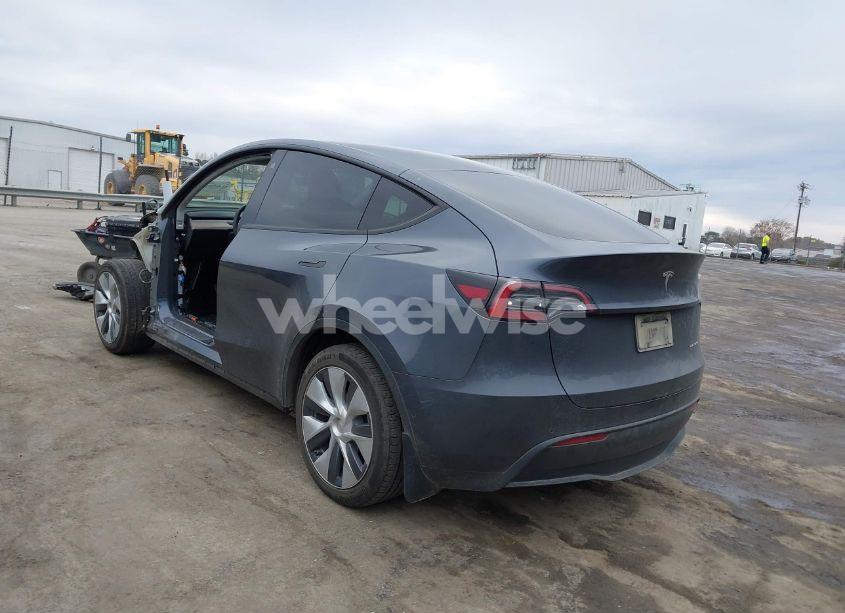 Photo 3 of 2022 Tesla Model Y LONG RANGE DUAL MOTOR ALL-WHEEL DRIVE (VIN 7SAYGDEE9NA015292)
