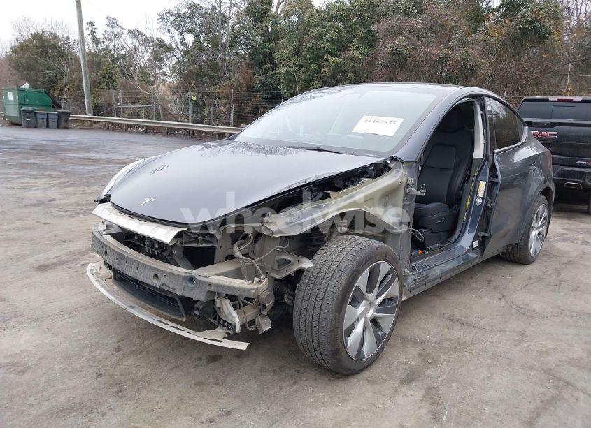 Photo 6 of 2022 Tesla Model Y LONG RANGE DUAL MOTOR ALL-WHEEL DRIVE (VIN 7SAYGDEE9NA015292)