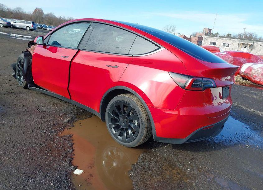 Photo 3 of 2022 Tesla Model Y LONG RANGE DUAL MOTOR ALL-WHEEL DRIVE (VIN 7SAYGDEE9NF426372)