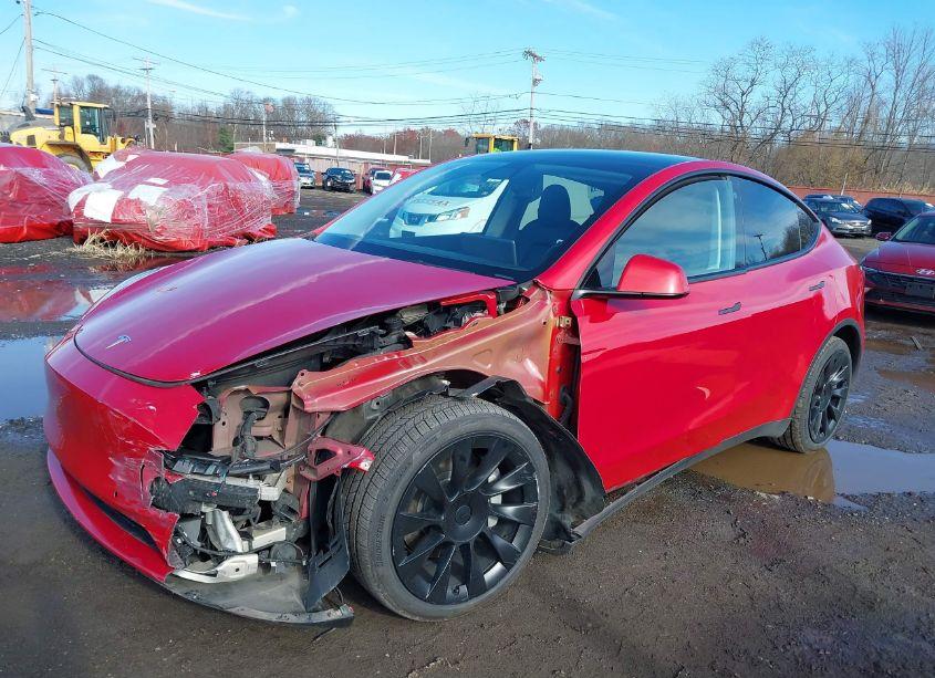 Photo 6 of 2022 Tesla Model Y LONG RANGE DUAL MOTOR ALL-WHEEL DRIVE (VIN 7SAYGDEE9NF426372)