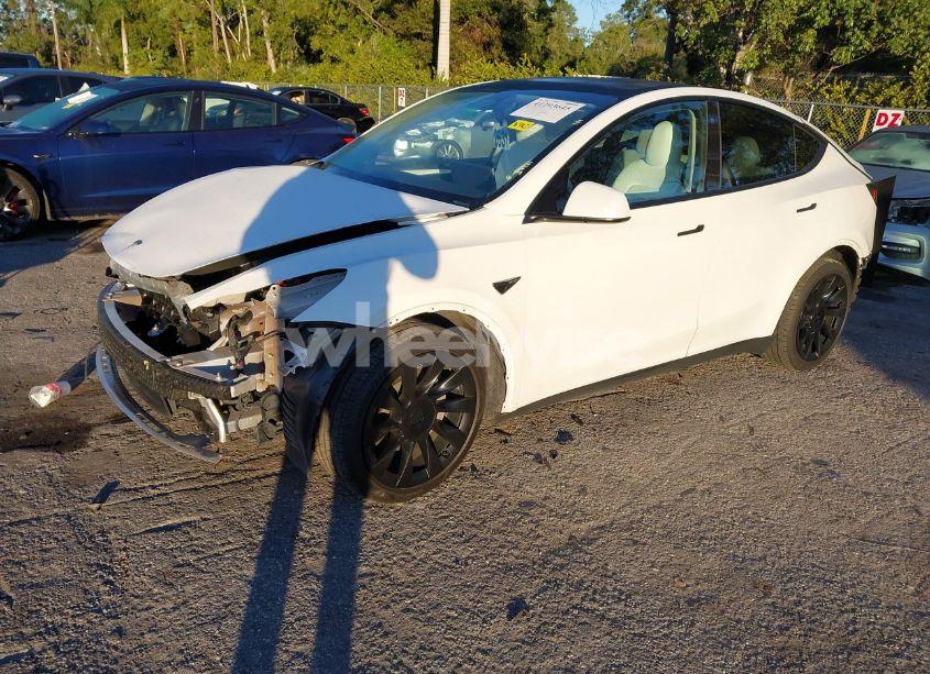 Photo 2 of 2022 Tesla Model Y LONG RANGE DUAL MOTOR ALL-WHEEL DRIVE (VIN 7SAYGDEE9NF564817)