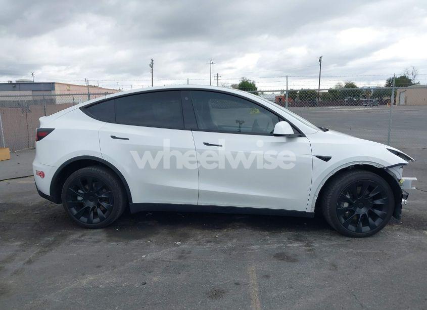 Photo 12 of 2023 Tesla Model Y (VIN 7SAYGDEE9PA025064)