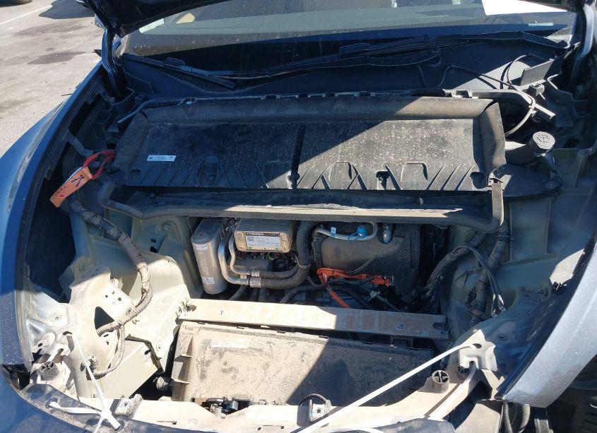 Photo 10 of 2023 Tesla Model Y AWD/LONG RANGE DUAL MOTOR ALL-WHEEL DRIVE (VIN 7SAYGDEE9PA055942)