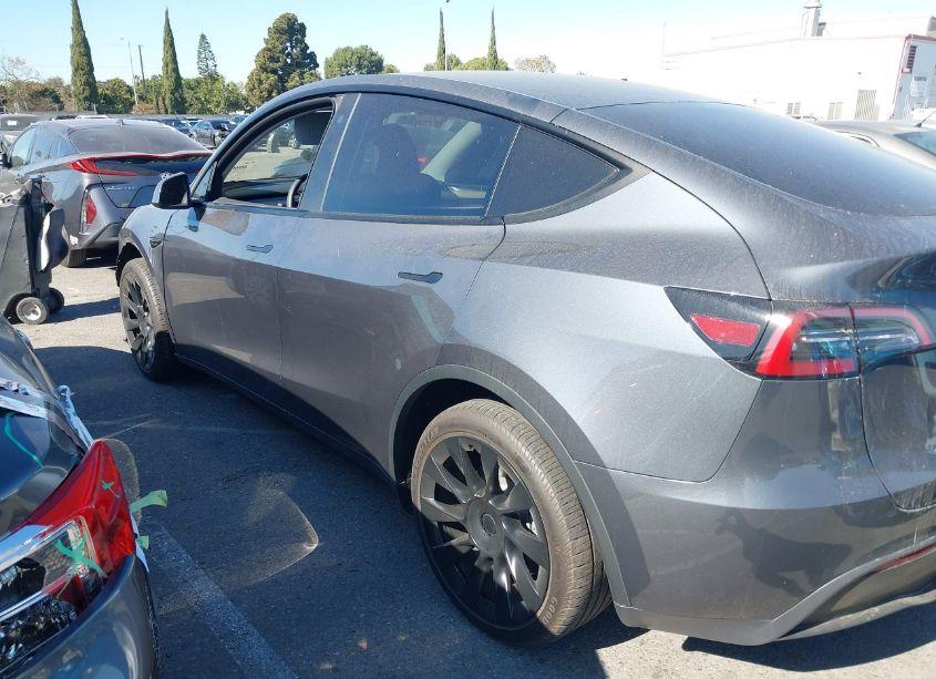 Photo 14 of 2023 Tesla Model Y AWD/LONG RANGE DUAL MOTOR ALL-WHEEL DRIVE (VIN 7SAYGDEE9PA055942)