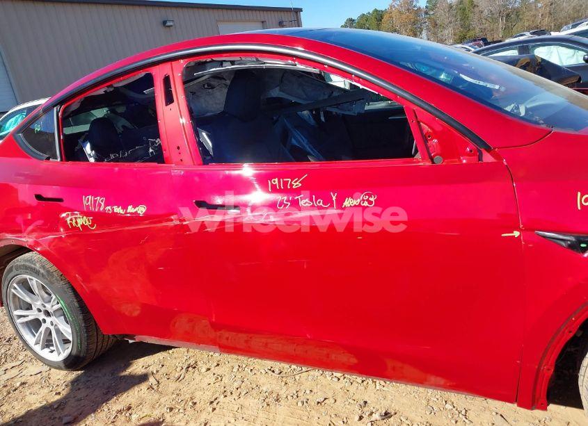 Photo 13 of 2023 Tesla Model Y AWD/LONG RANGE DUAL MOTOR ALL-WHEEL DRIVE (VIN 7SAYGDEE9PA060459)