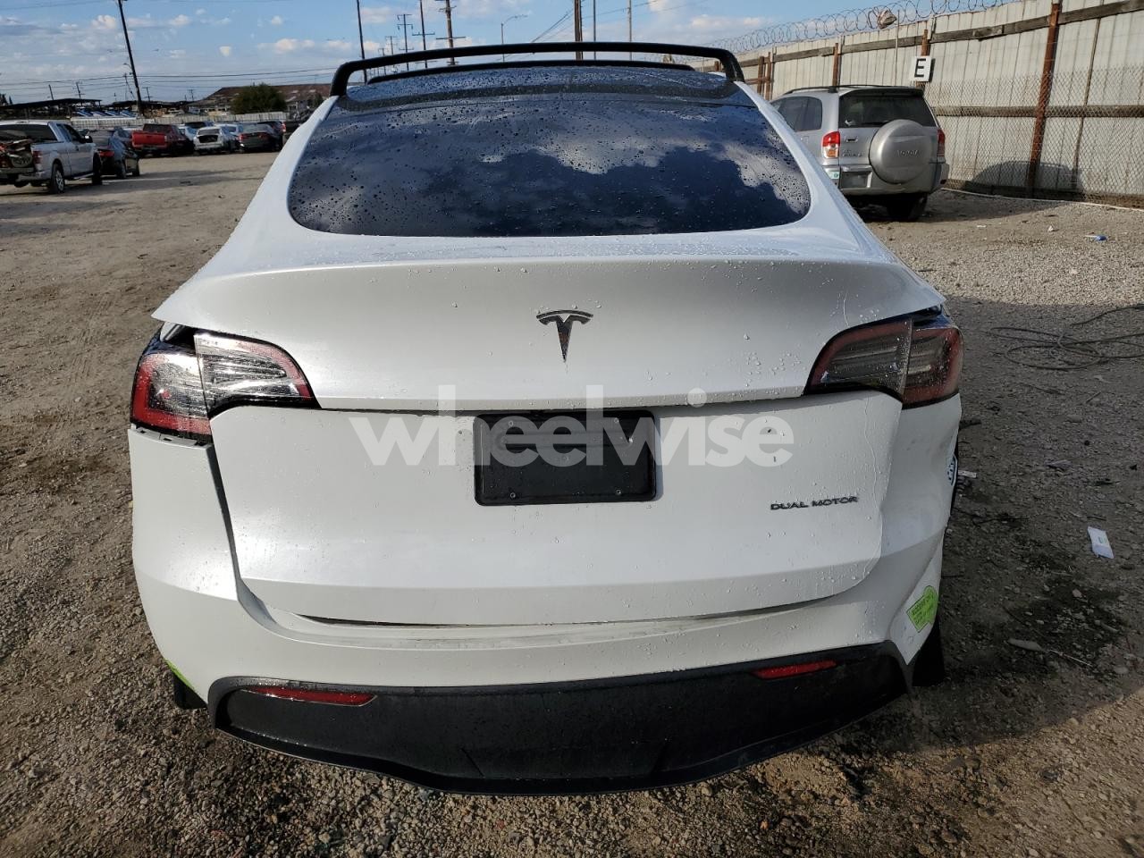 Photo 6 of 2023 TESLA MODEL Y (VIN 7SAYGDEE9PA098533)