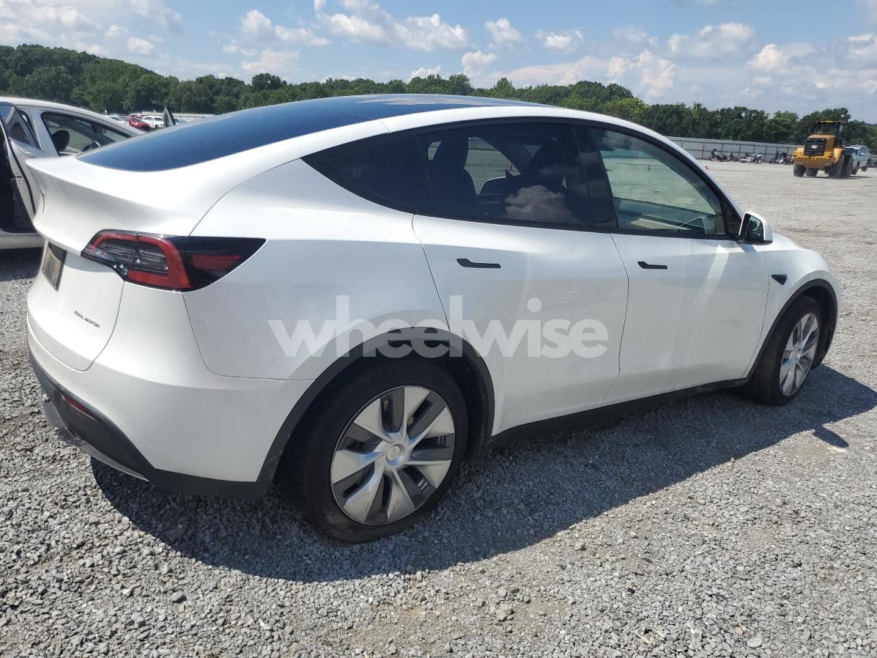 Photo 3 of 2023 TESLA MODEL Y (VIN 7SAYGDEE9PA099570)