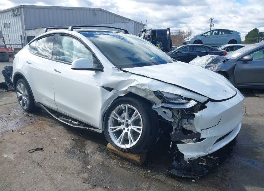 2023 Tesla Model Y AWD/LONG RANGE DUAL MOTOR ALL-WHEEL DRIVE (VIN 7SAYGDEE9PA104184) main photo