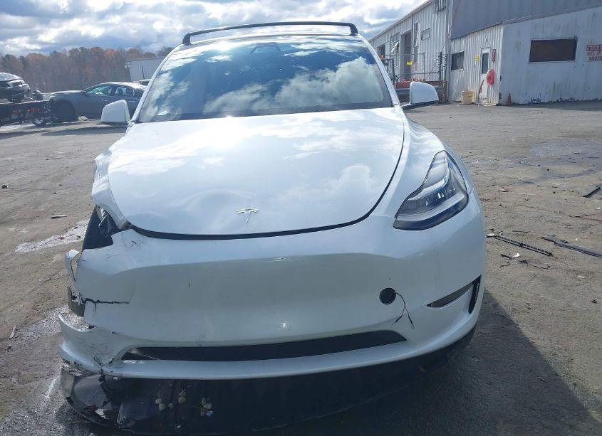 Photo 11 of 2023 Tesla Model Y AWD/LONG RANGE DUAL MOTOR ALL-WHEEL DRIVE (VIN 7SAYGDEE9PA104184)
