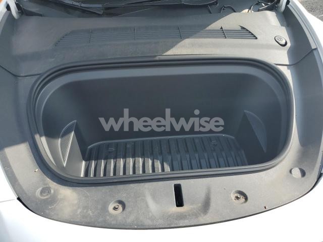 Photo 3 of 2023 TESLA MODEL Y (VIN 7SAYGDEE9PA137234)