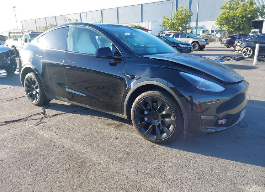 2023 Tesla Model Y AWD/LONG RANGE DUAL MOTOR ALL-WHEEL DRIVE (VIN 7SAYGDEE9PF787698) main photo